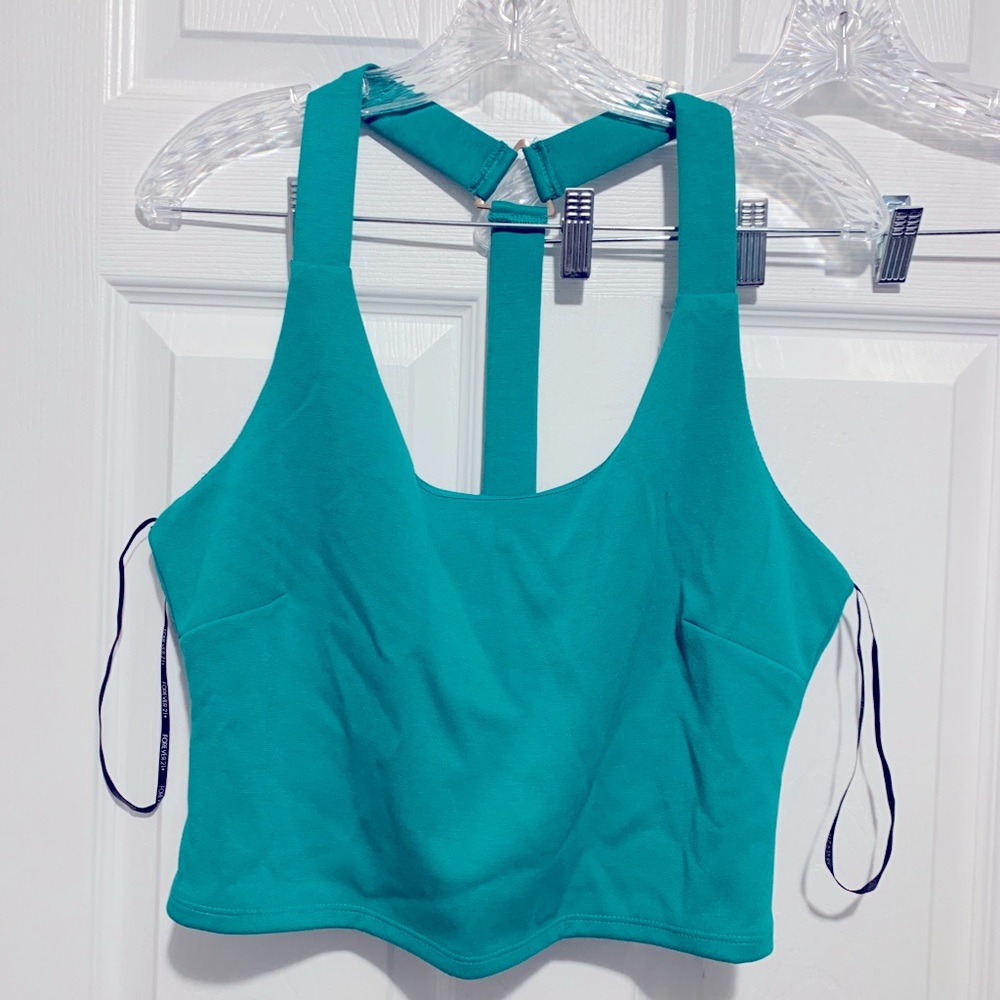 NWOT forever 21 plus crop top